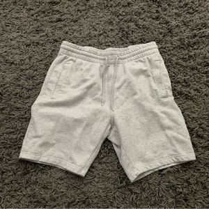 H&M men’s shorts Size: XL